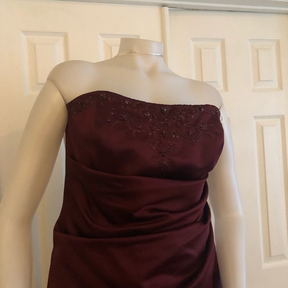 David’s Bridal Dress Wine 16 F11165 - Picture 7 of 11